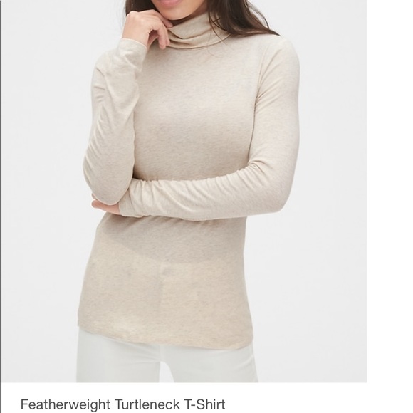 GAP | Tops | Gap Nwot Featherweight 